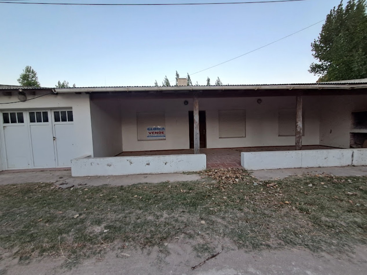 IMPORTANTE CASA PARA 2 FAMILIAS